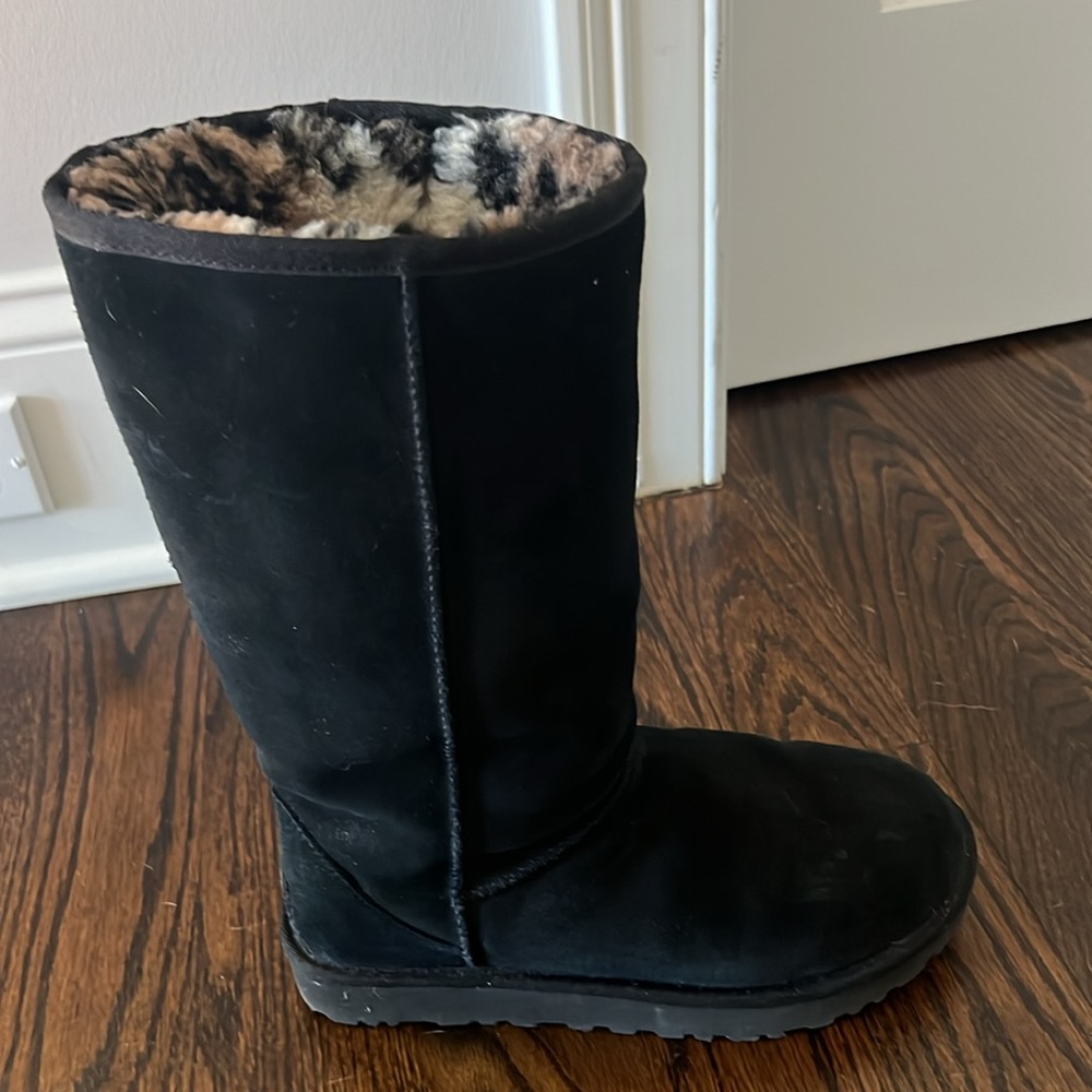 Ugg Boots - Picture 11 of 14